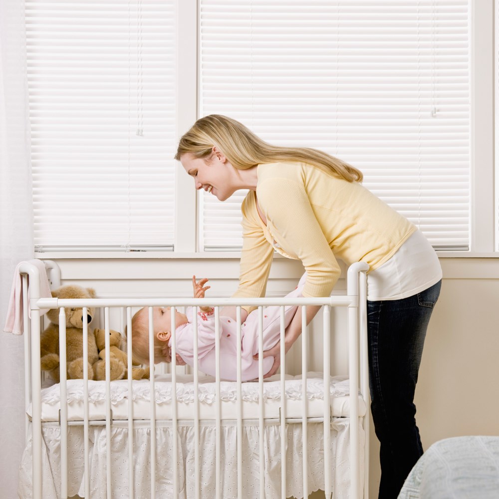 Bebeklerde uyku eğitimi nasıl olmalı?