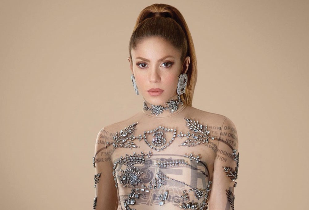Burberry’nin Noel 2022 kampanyasının yıldızı Shakira