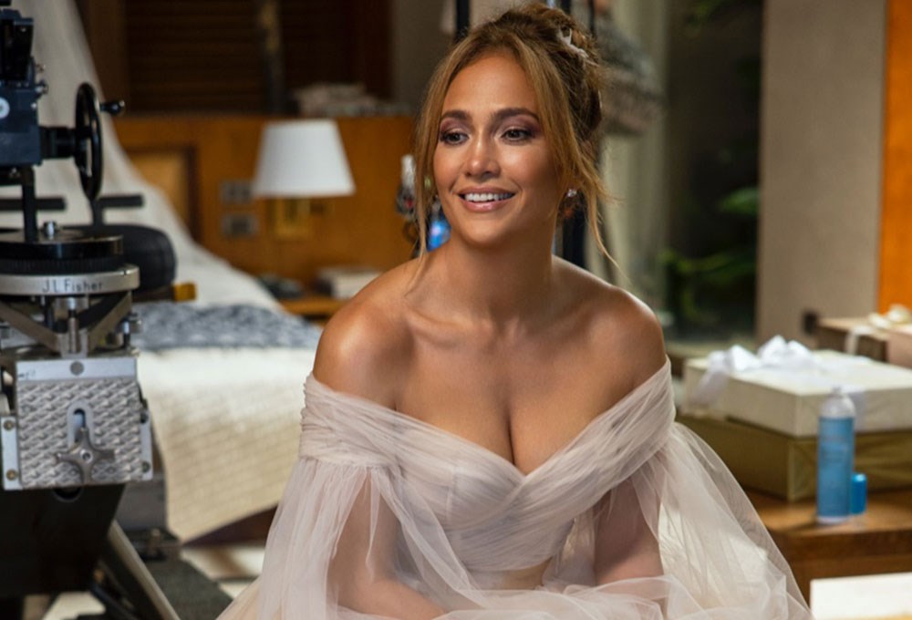 'Shotgun Wedding' filmi için Jennifer Lopez'e 28 gelinlik dikildi!