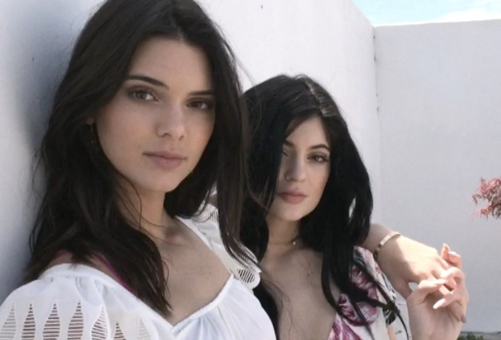 Kendall ve Kylie ile partiye hazırız! 