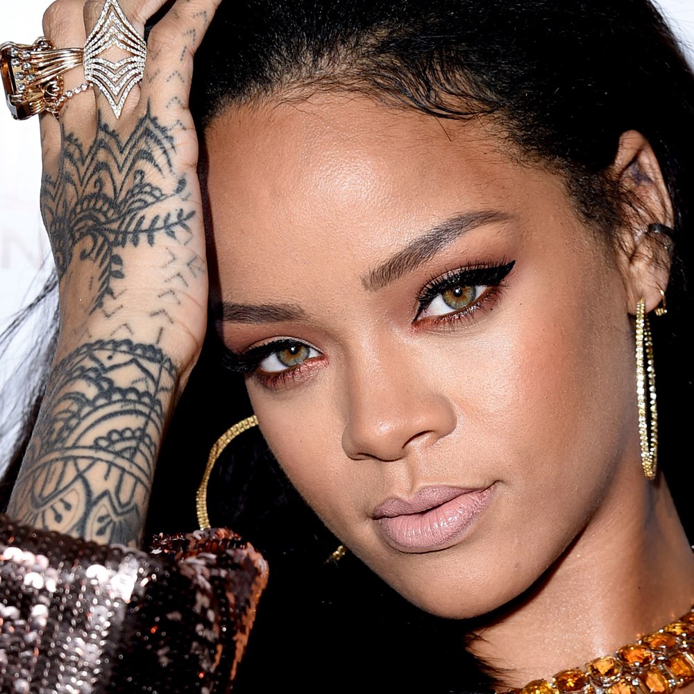 Rihanna Puma koleksiyonu için tarih verdi