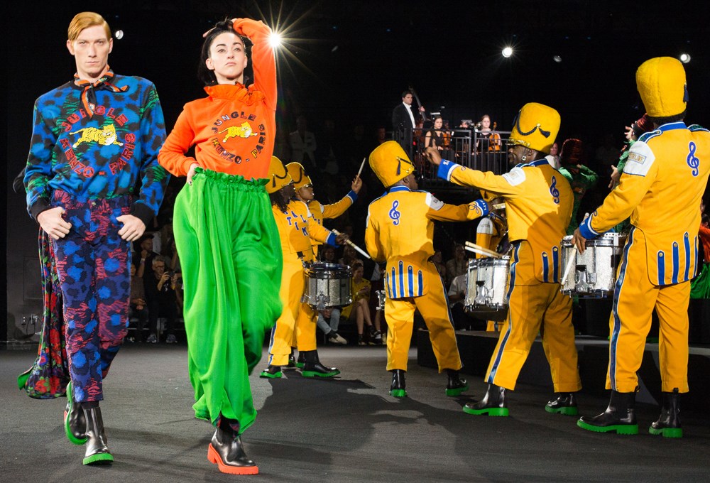 Kenzo x H&M'den eğlenceli defile