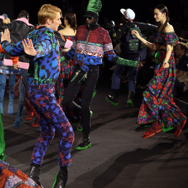 Kenzo x H&M'den eğlenceli defile