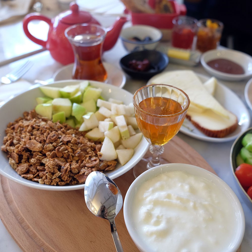 Teşvikiye’de Pazar kahvaltısı