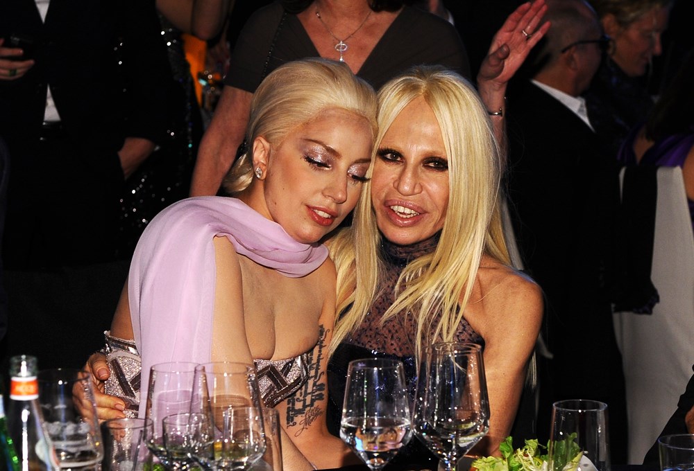 Lady Gaga Versace’yi canlandıracak