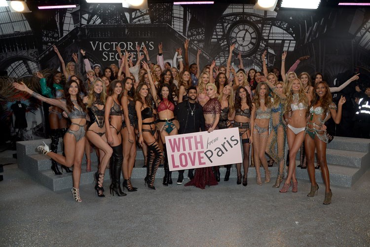 Victoria's Secret'ın perde arkası görüntüleri