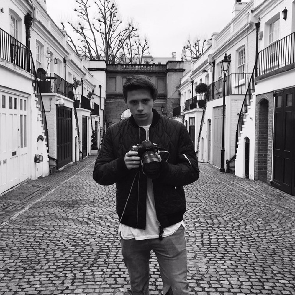 Brooklyn Beckham fotoğrafçıları kızdırdı