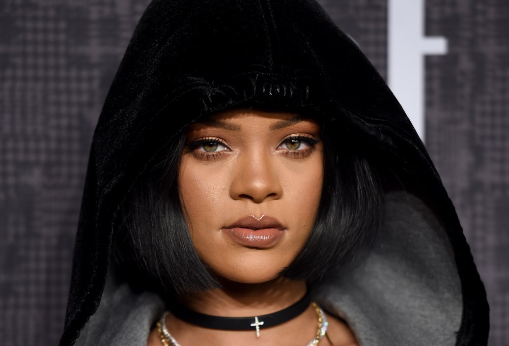 Rihanna'nın koleksiyonundan ilk tanıtım