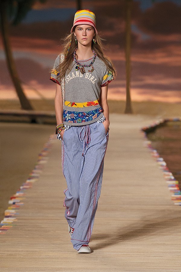 Tommy Hilfiger yazı şimdiden getirdi