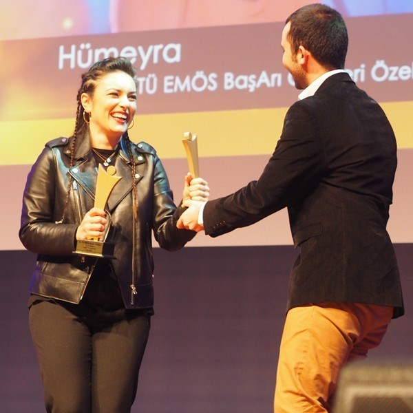 Yılın Blogger’ı Buse Terim