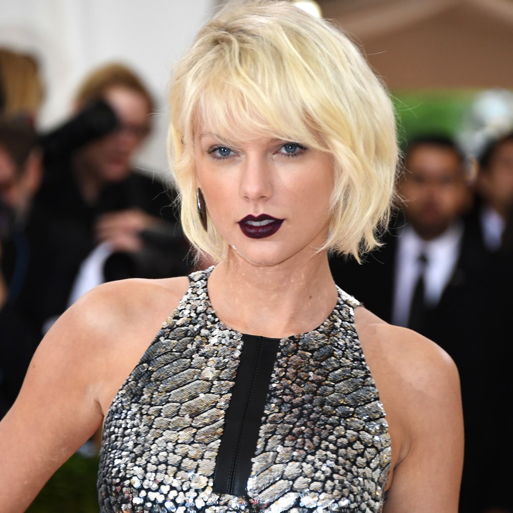 Taylor Swift'ten mezuniyet stili