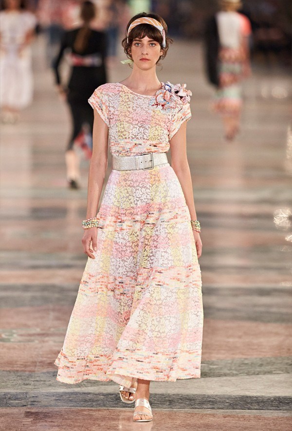 Chanel Cruise 2016-17