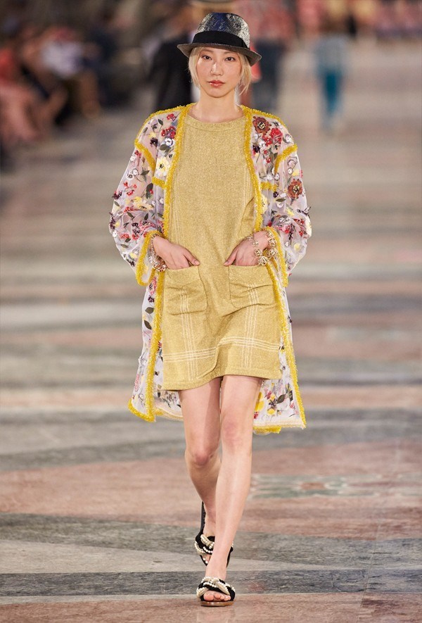 Chanel Cruise 2016-17