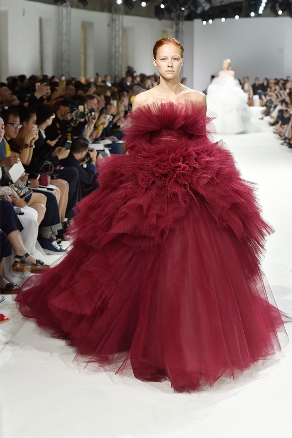  Paris Haute Couture haftasının öne çıkan defileleri 