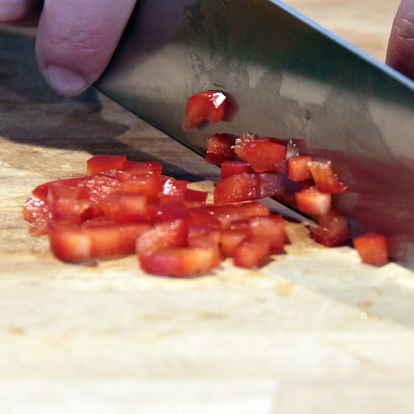 Sağlıklı bir seçenek: Taze otlu bakliyat salatası