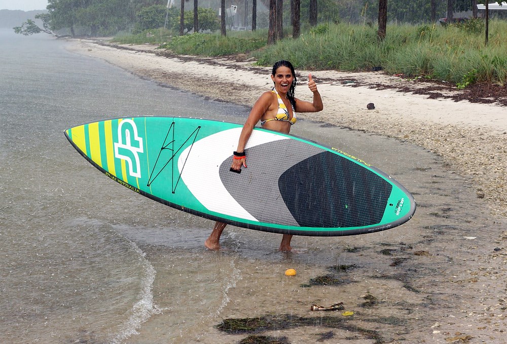 Ünlülerin sporu paddleboard nasıl yapılır?