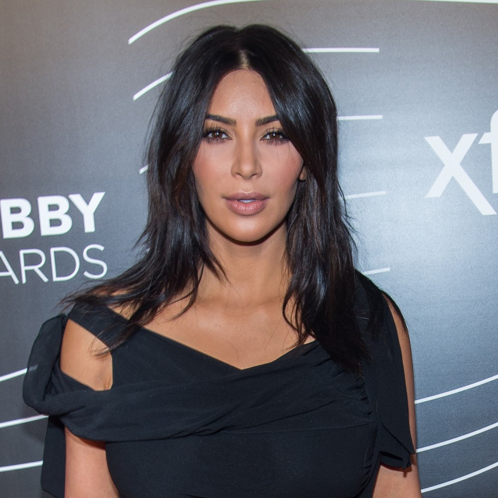 Kim Kardashian'dan 'kalça estetiği' iddialarına yanıt