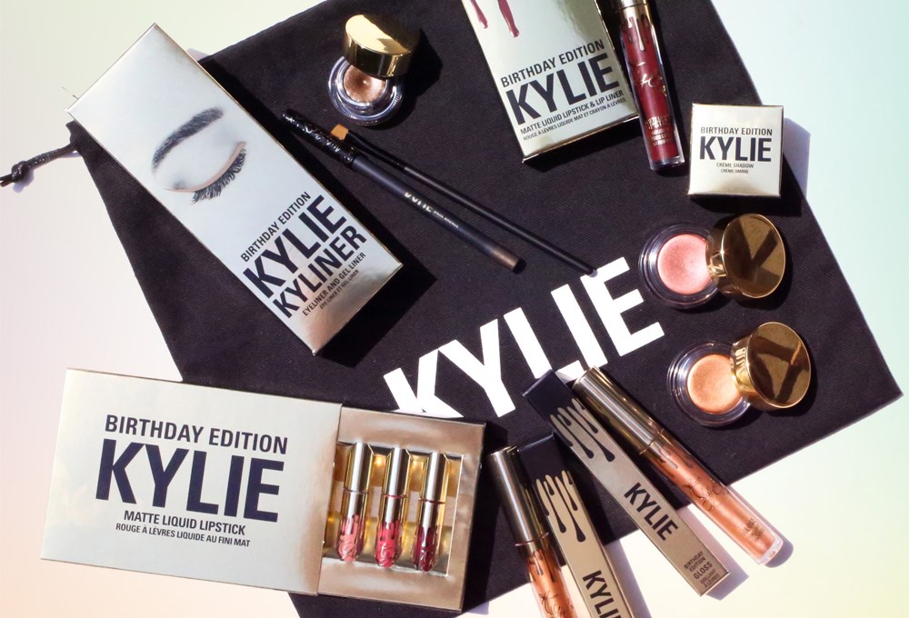 Kylie Jenner'dan doğum gününe özel yeni set