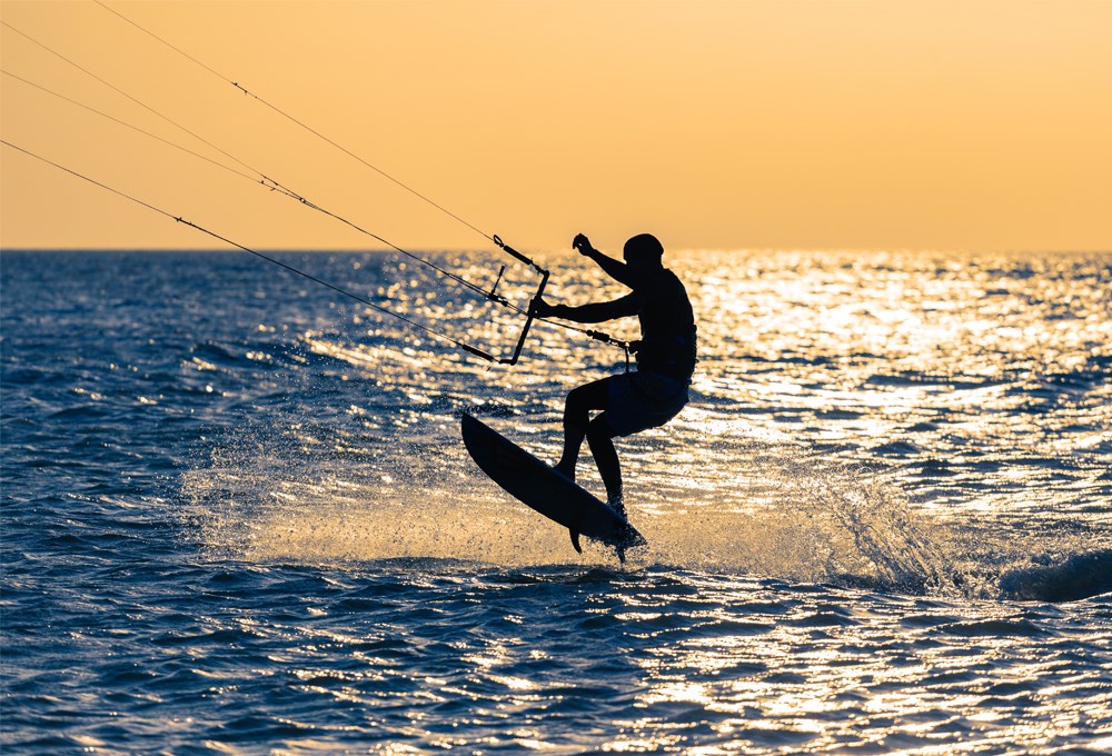 Yazın en eğlenceli sporu: Kitesurf