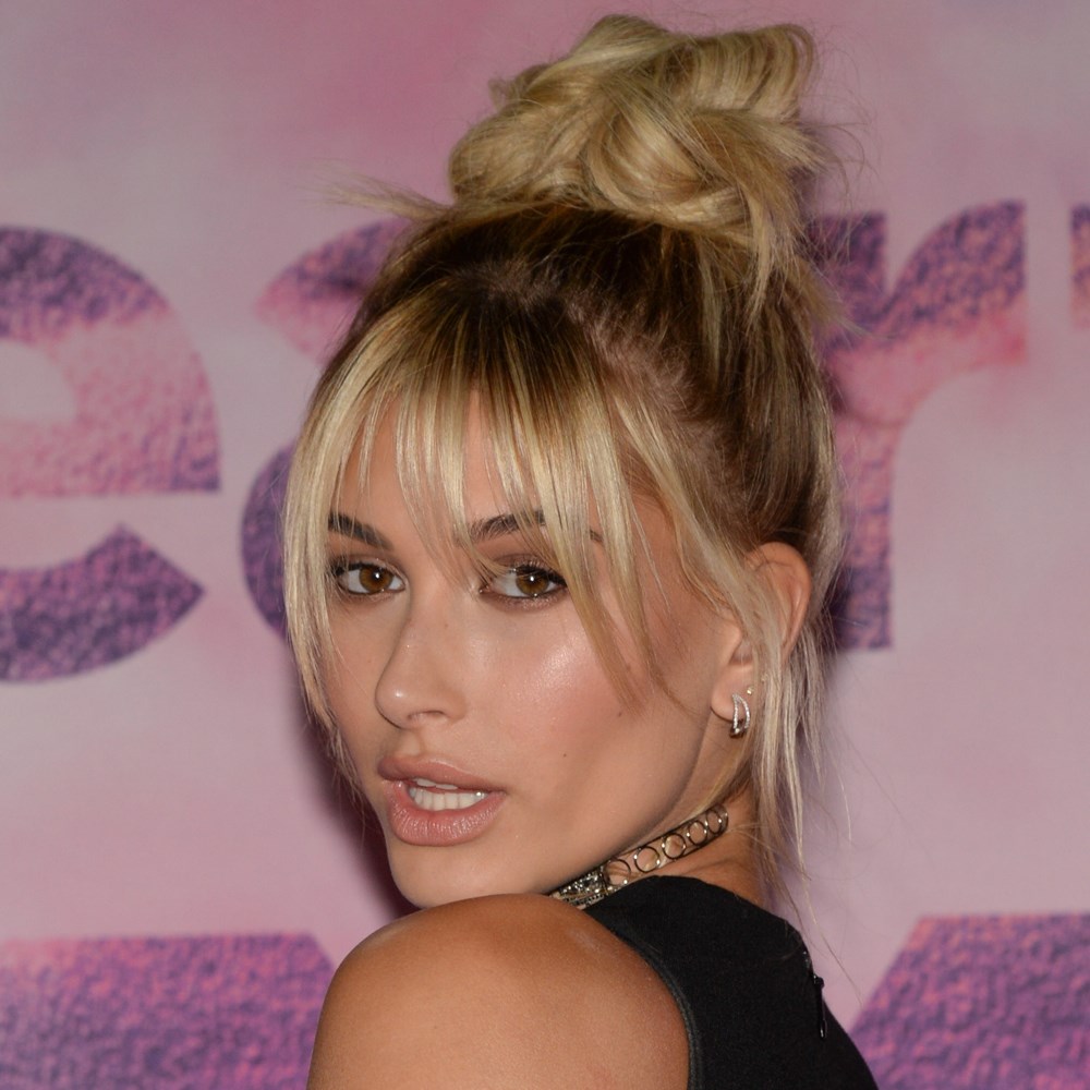 Hailey Baldwin makyaj koleksiyonu çıkarıyor