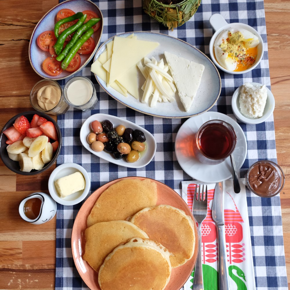 Anda Karaköy’de Pazar kahvaltısı