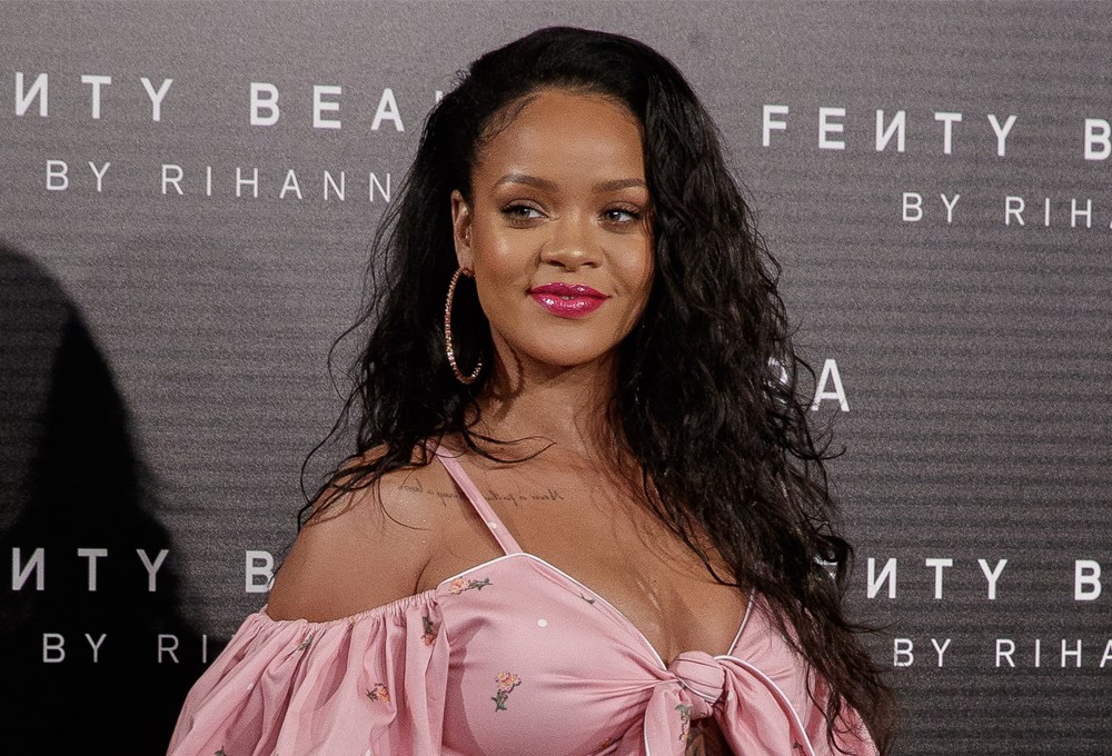 Rihanna'dan ruj sürme dersleri