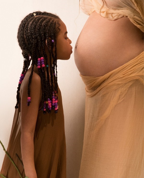 Beyonce ikizlere hamile