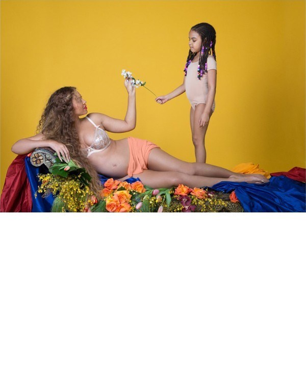 Beyonce ikizlere hamile