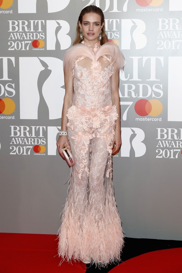 Brit Awards'tan en çok konuşulan stiller