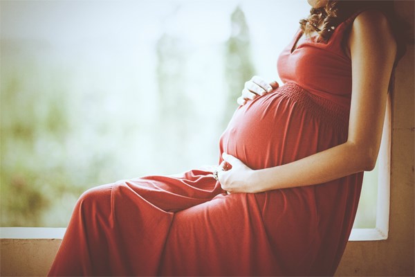 Hamilelikte giyinmenin püf noktaları