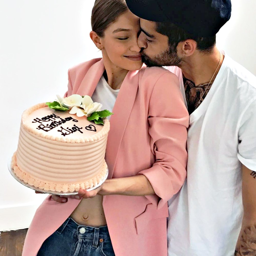 Gigi Hadid'e romantik kutlama