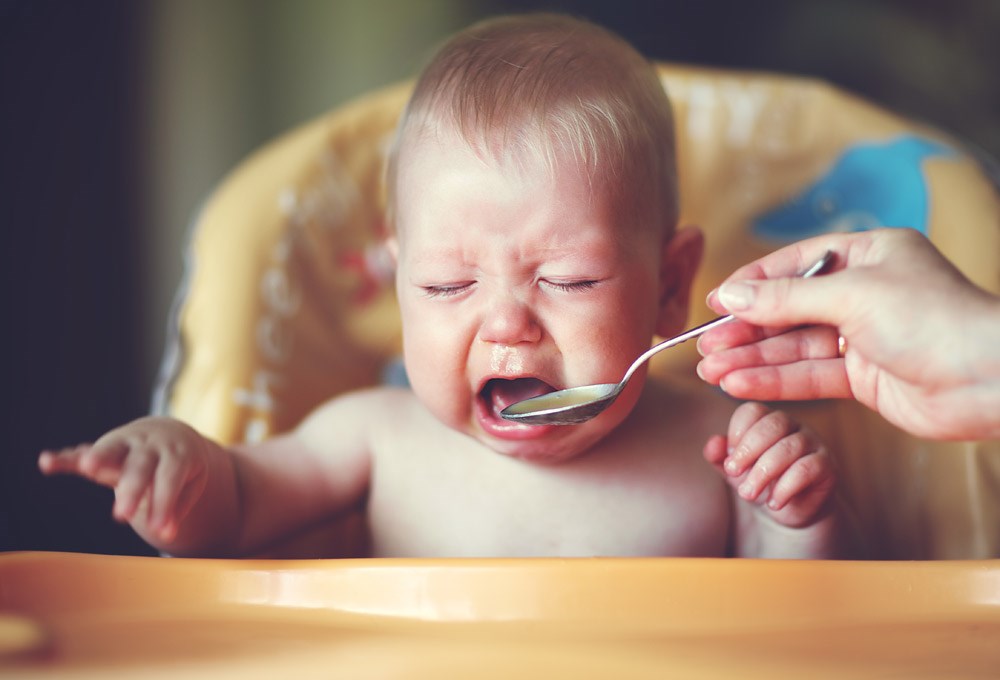 Bebeğinizi beslerken yapmamanız gereken 10 şey