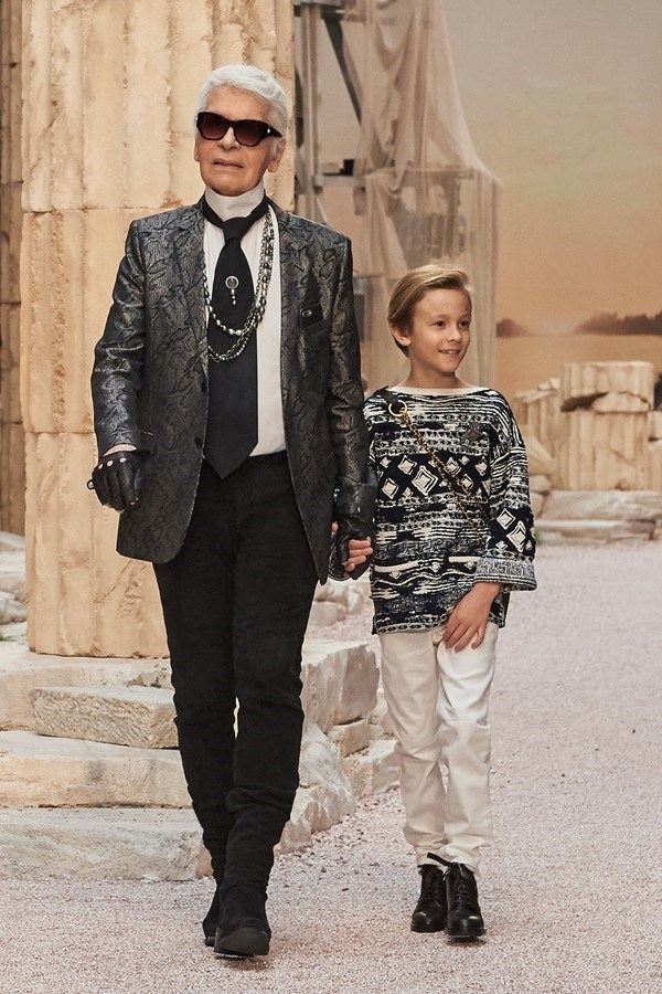 Chanel Cruise 2017-18