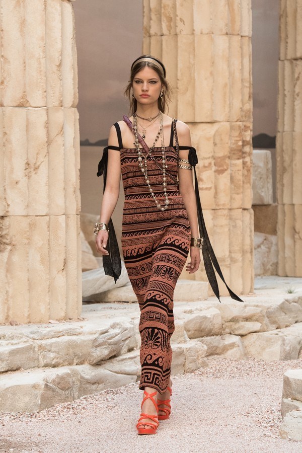 Chanel Cruise 2017-18