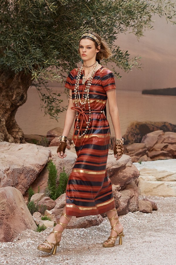 Chanel Cruise 2017-18