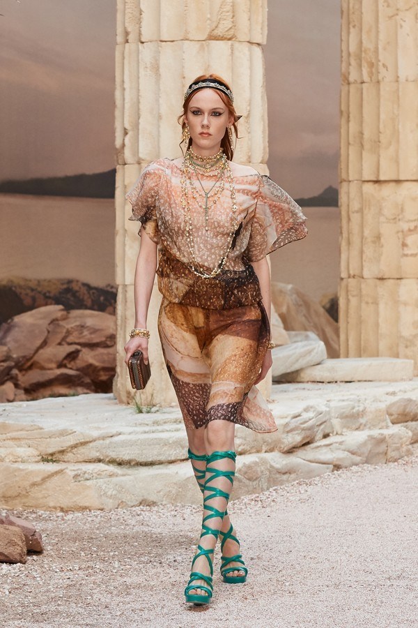 Chanel Cruise 2017-18