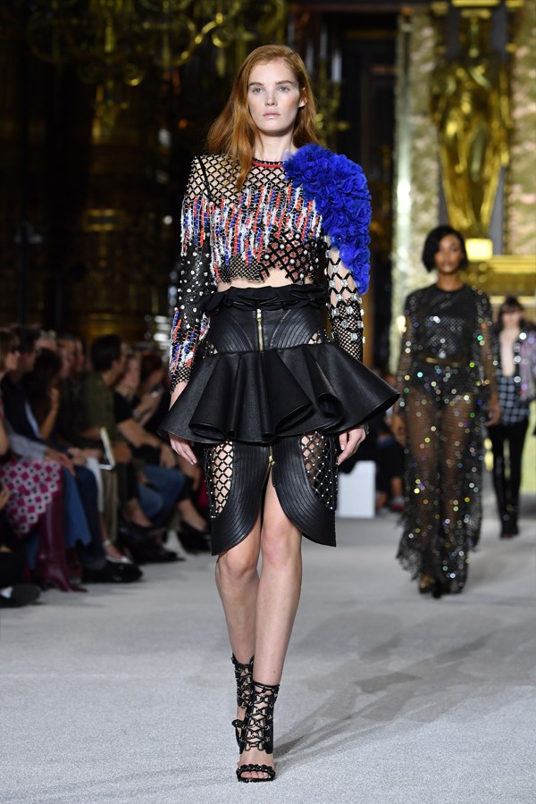 Paris'te Balmain rüzgarı