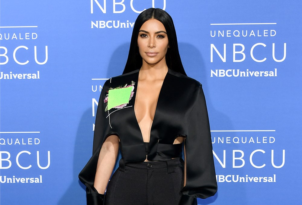 Kim Kardashian'dan doğum haberi