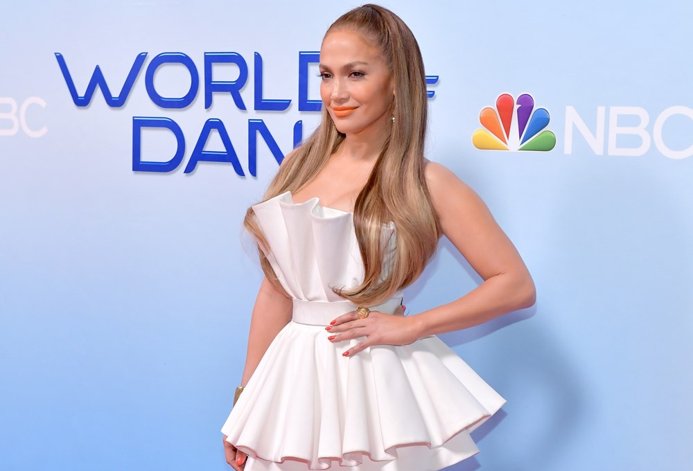 Jennifer Lopez'den makyaj koleksiyonu