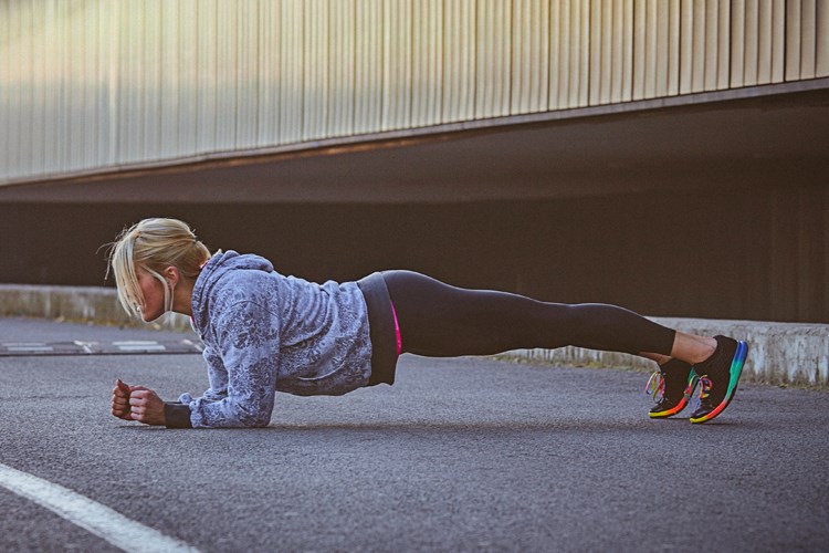 Yaza hazırlık: Her yerde plank!