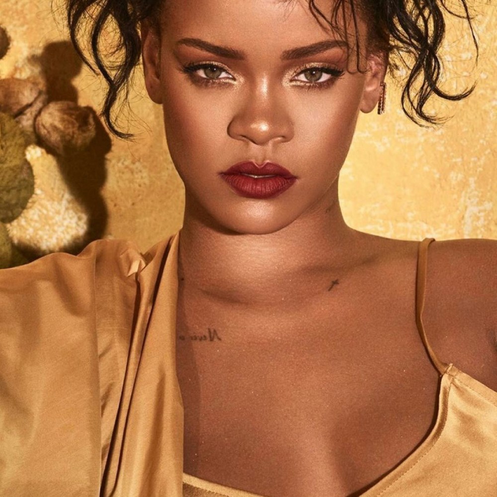 Rihanna yeni kampanyasında başrolde