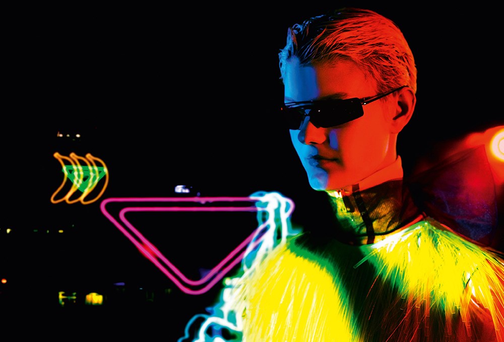 Prada'dan neon düşler