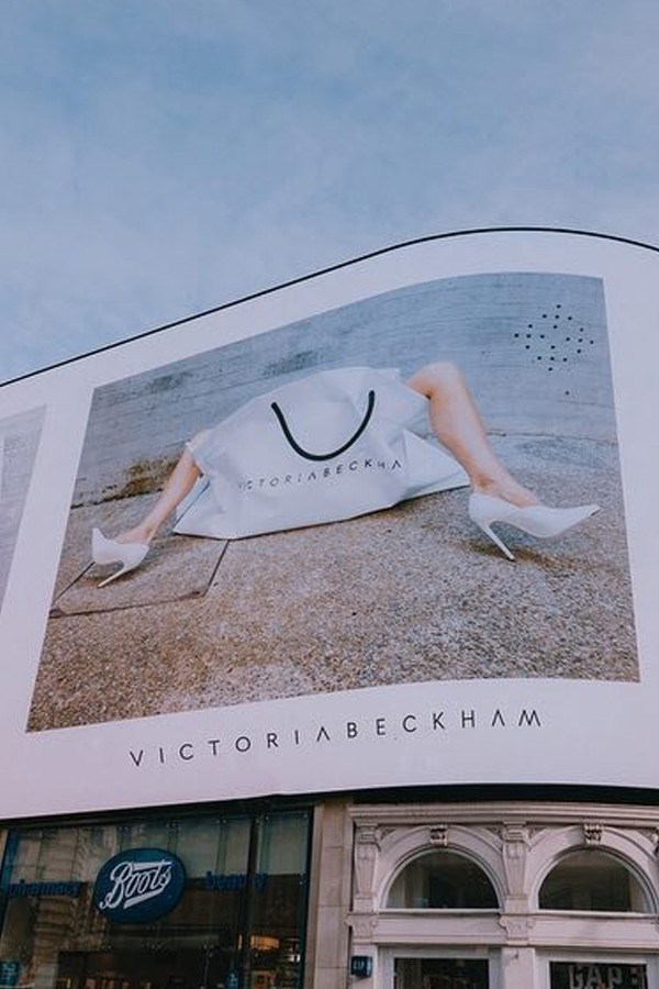 Victoria Beckham'dan nostaljik kampanya