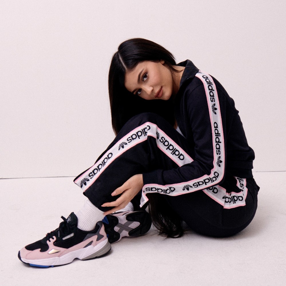 Kylie Jenner Adidas ailesinde