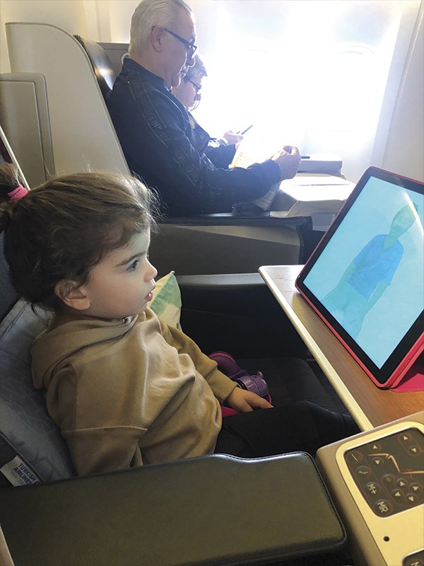 Çocuklarla uçak yolculuğunda 10 ‘kurtarıcı’ ürün 