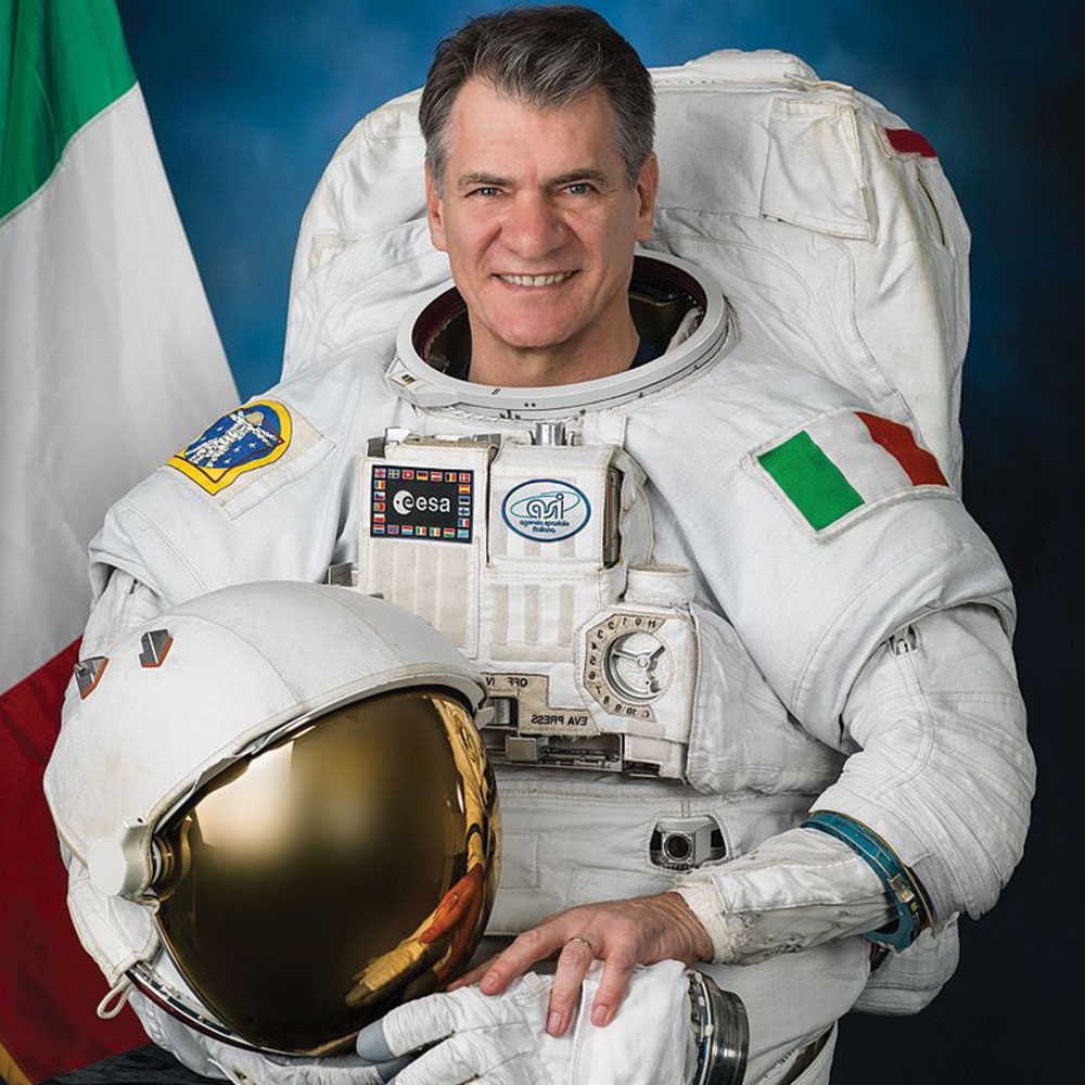 Astronot Paolo Nespoli'den karantina önerileri