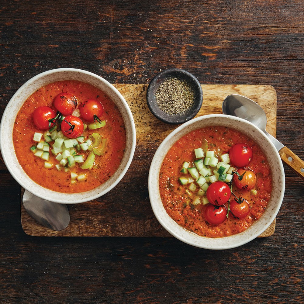 Soğuk domates çorbası Gazpacho nasıl yapılır?