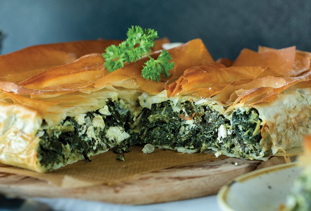 Baklava yufkasından otlu börek tarifi