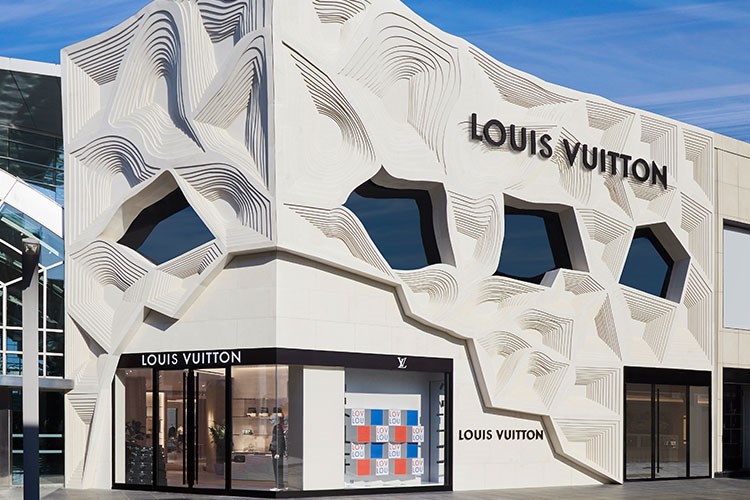 Louis Vuitton İstinyePark’taki yeni mağazasını açtı 