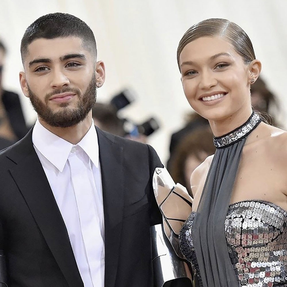 Zayn Malik, büyük beden flört sitesinde sevgili arıyor